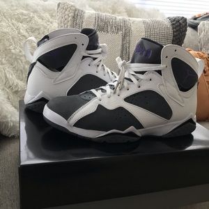 Jordan 7s “Varsity Purple” 👌🏾 Worn Maybe Three Times. No wear or tear. ✅